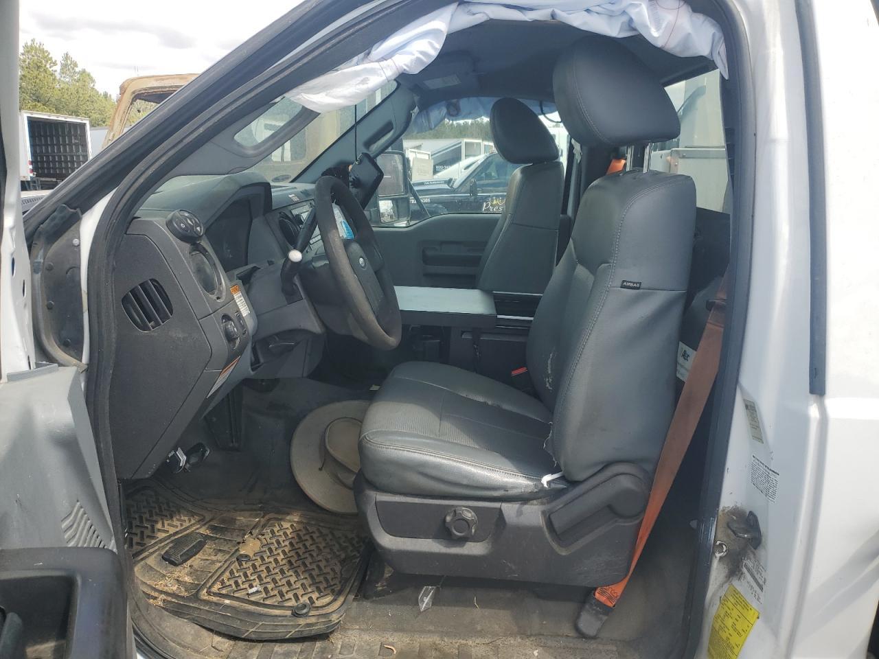 2015 Ford F450 Super Duty Bucket Truck - Фото 5