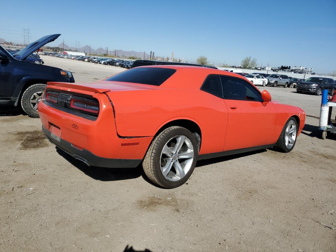 2016 Dodge Challenger Sxt - Фото 3
