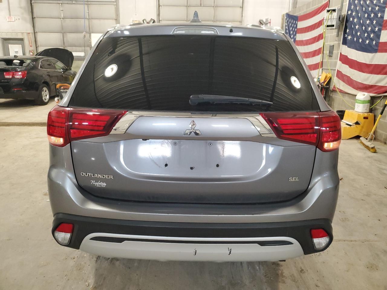 2020 Mitsubishi Outlander Se - Фото 6