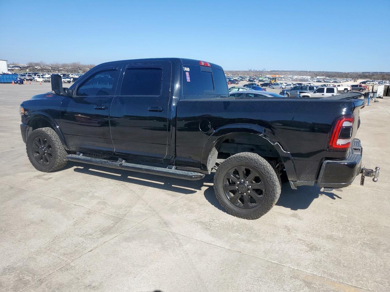 2019 Ram 2500 Laramie - Фото 2
