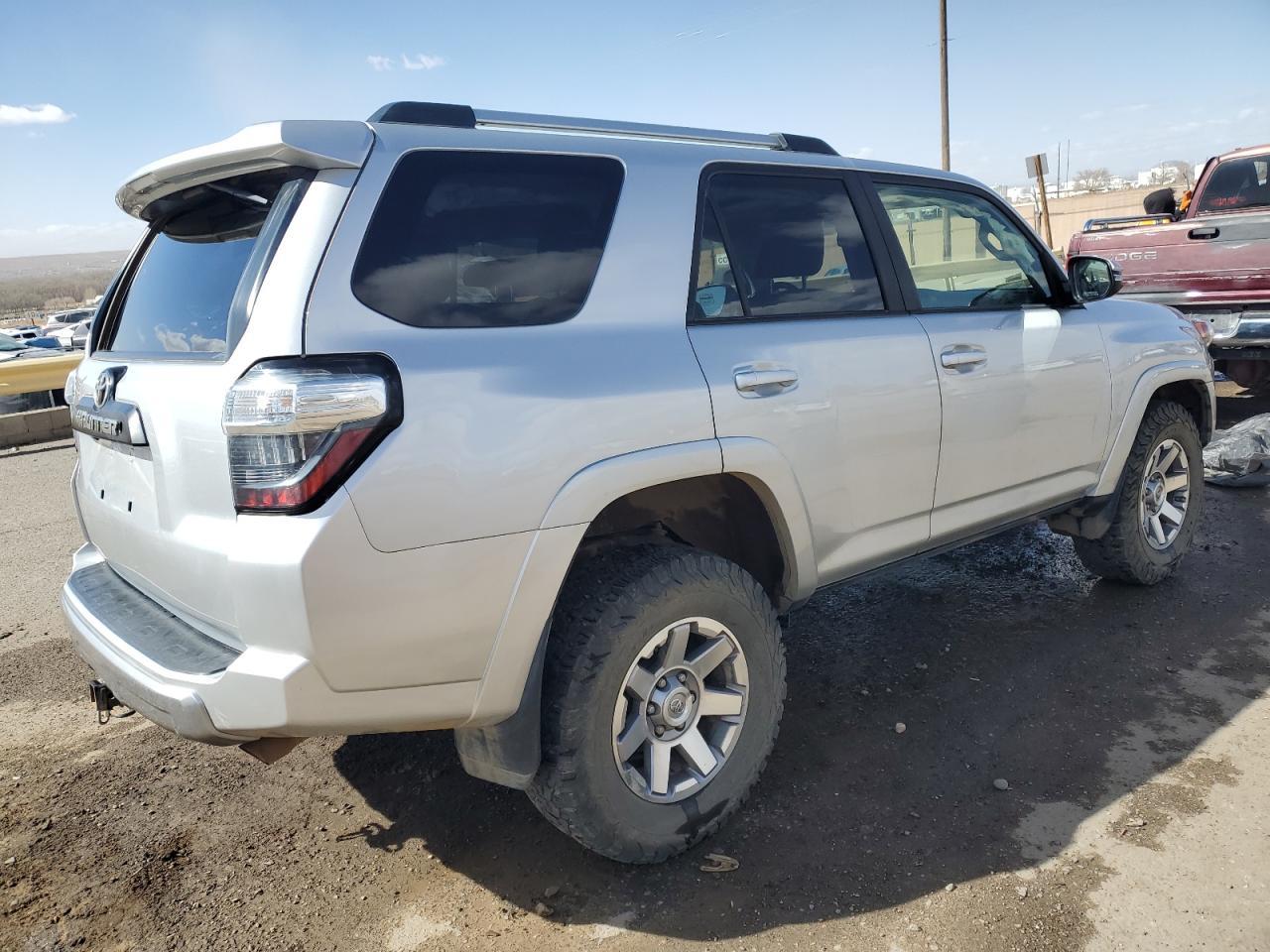2016 Toyota 4Runner Sr5/Sr5 Premium - Фото 3