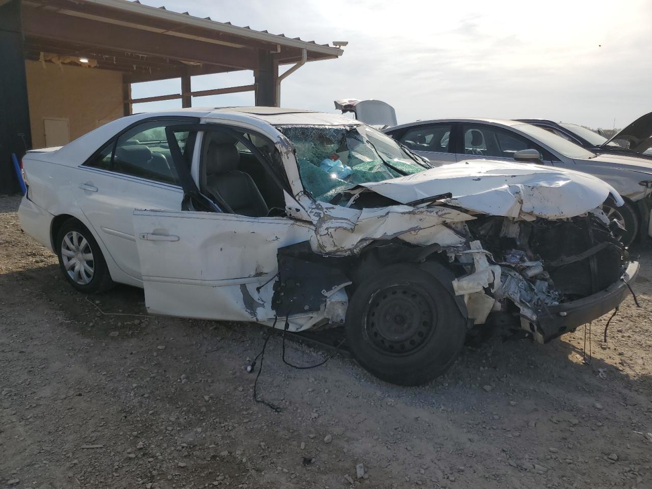 2002 Toyota Camry Le - Image 4