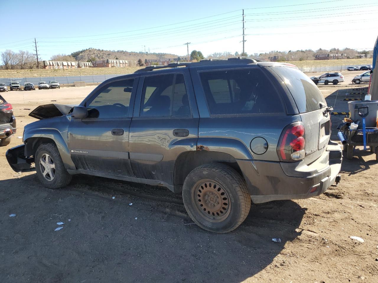 2004 Chevrolet Trailblazer Ls - Image 2