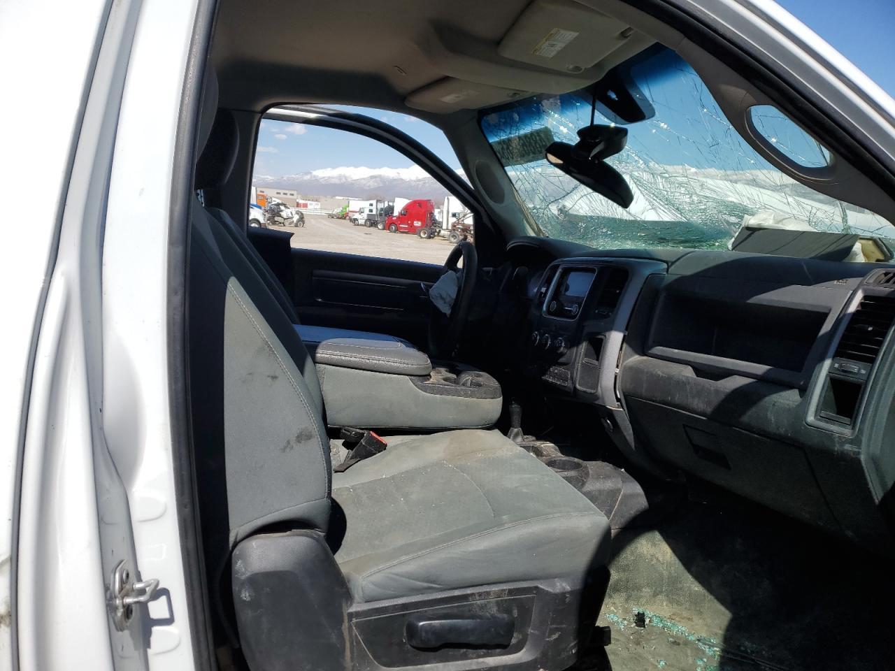 2017 Ram 3500 - Фото 7