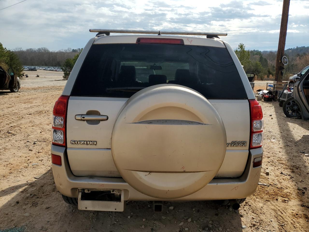 2006 Suzuki Grand Vitara Luxury - Image 6