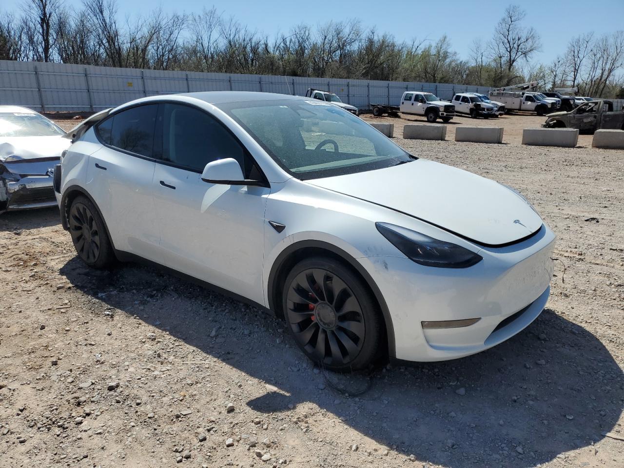 2024 Tesla Model Y - Фото 4