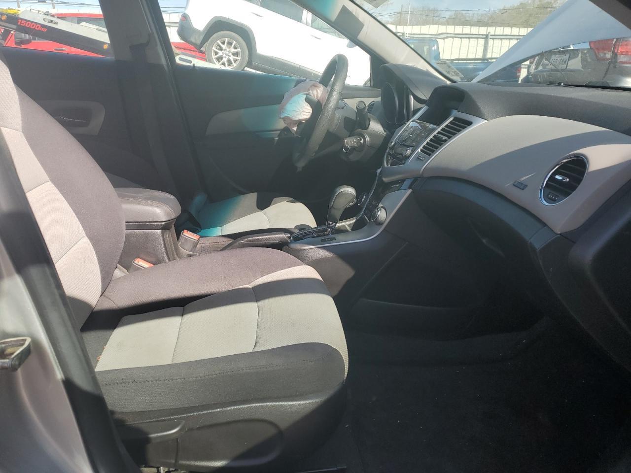 2015 Chevrolet Cruze Ls - Фото 7