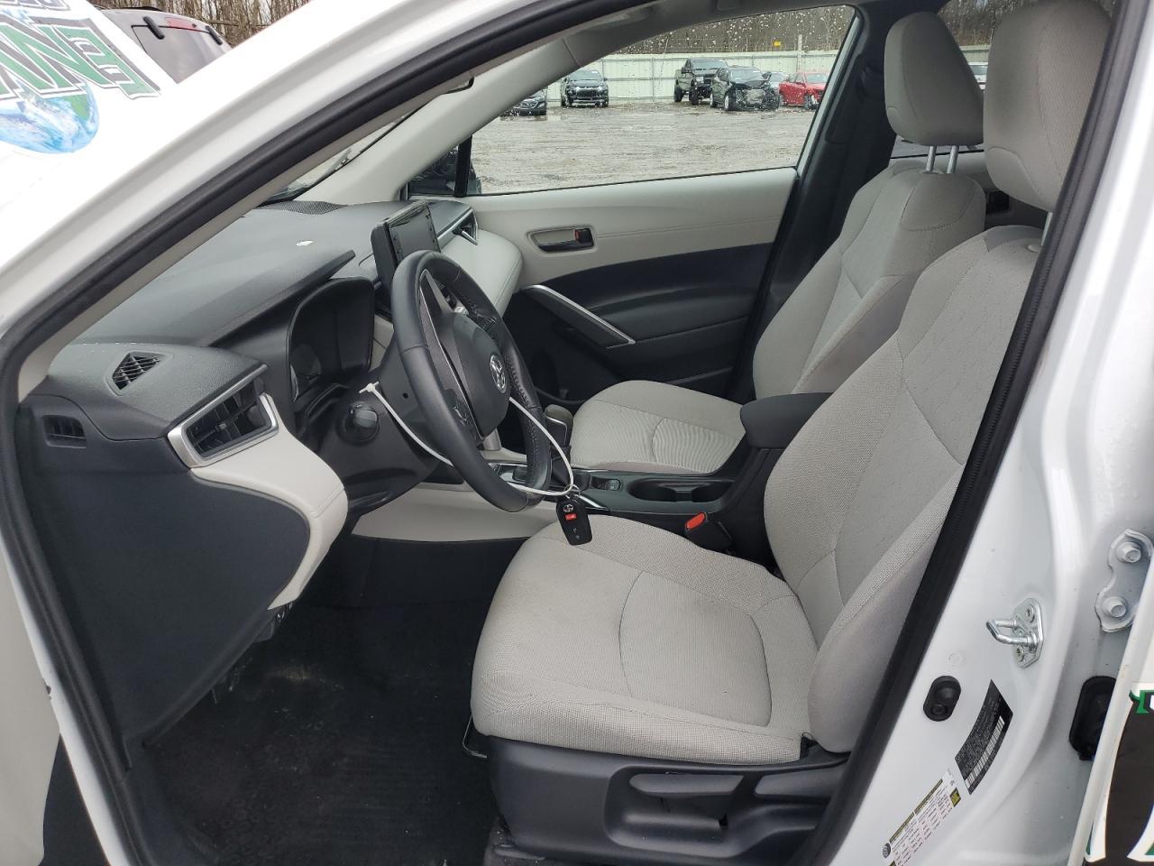 2022 Toyota Corolla Cross Le - Фото 7