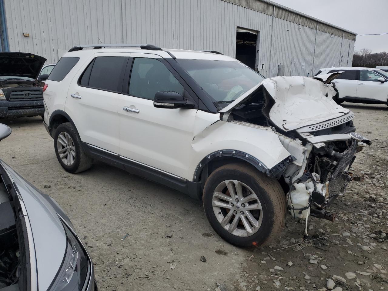2014 Ford Explorer Xlt - Фото 4