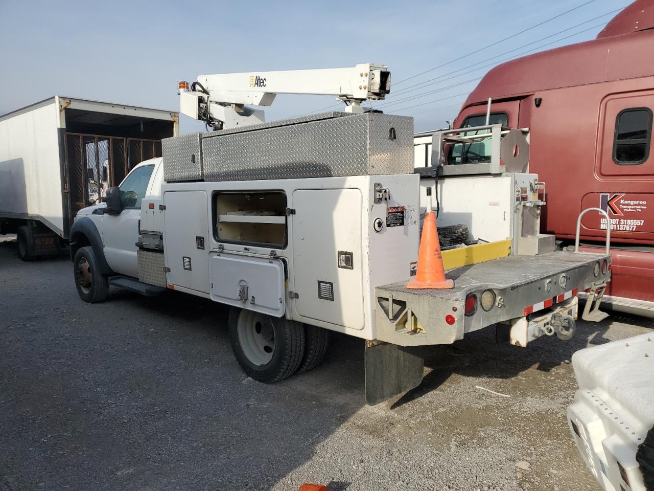 2013 Ford F450 Super Duty - Фото 2