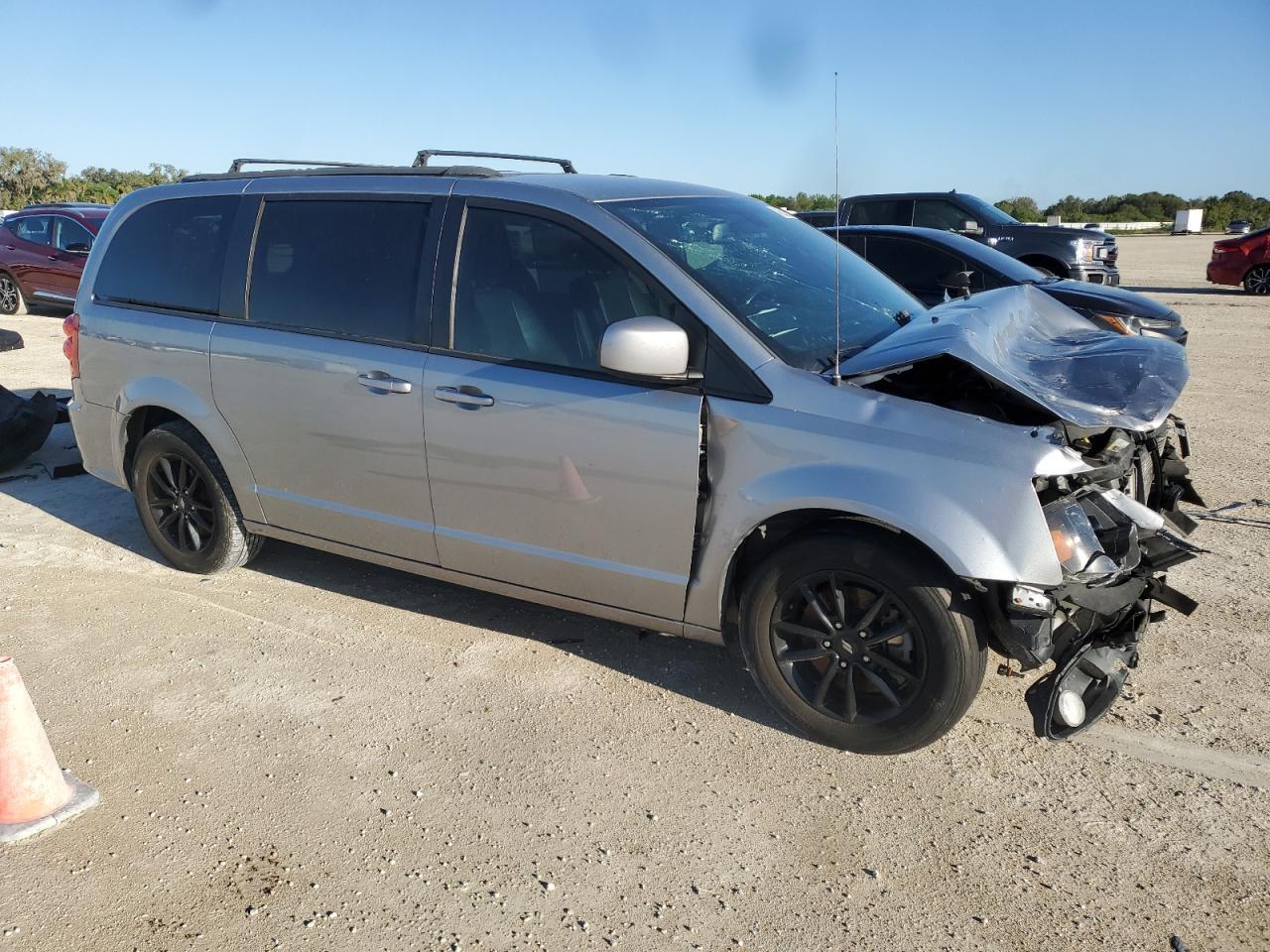 2019 Dodge Grand Caravan Gt - Фото 4