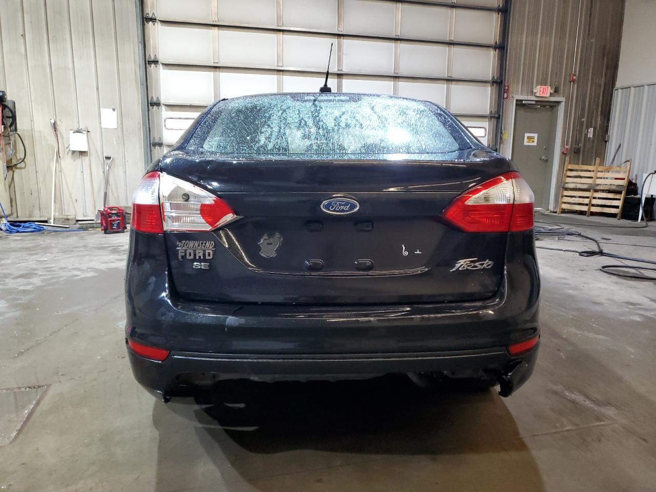 2014 Ford Fiesta Se - Фото 6