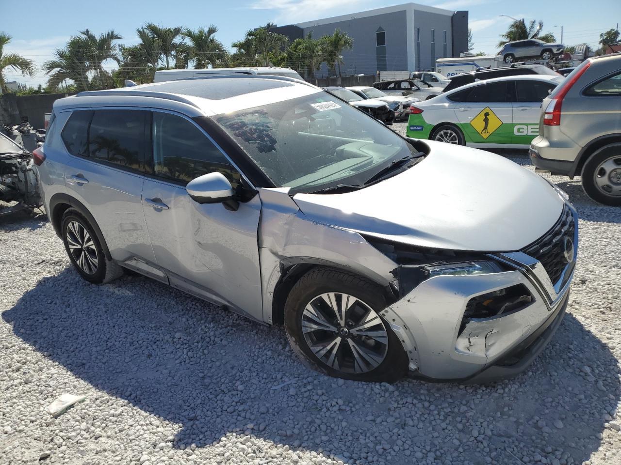 2021 Nissan Rogue Sv - Image 4