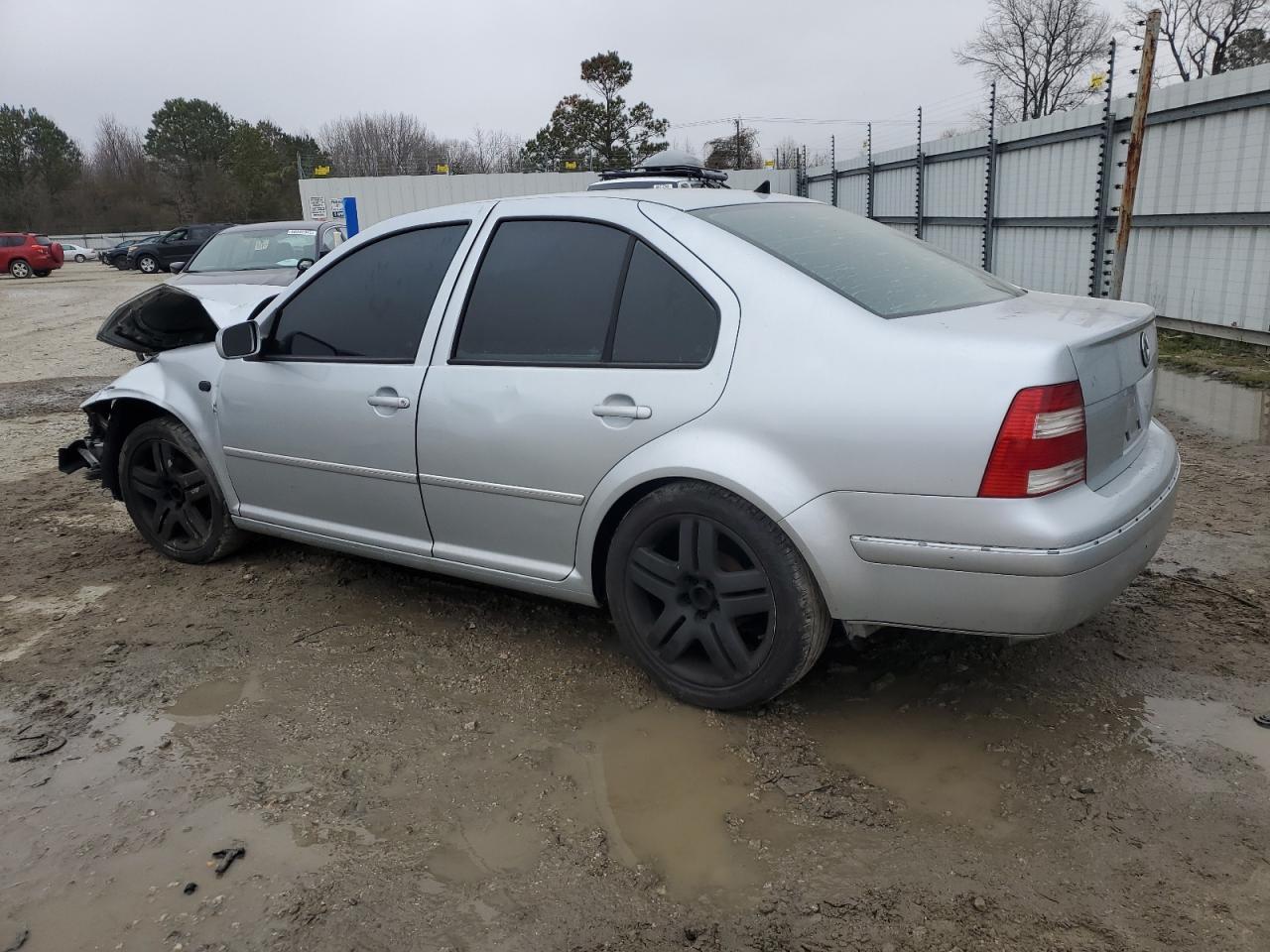 2004 Volkswagen Jetta Gls - Image 2