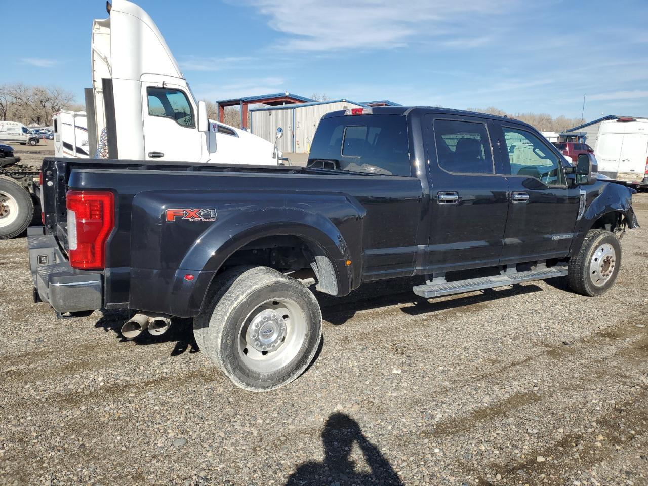 2018 Ford F450 Super Duty - Фото 3