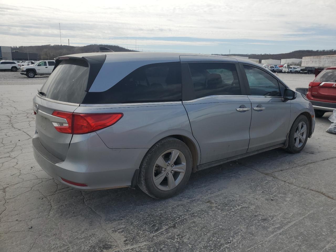 2018 Honda Odyssey Ex - Фото 3