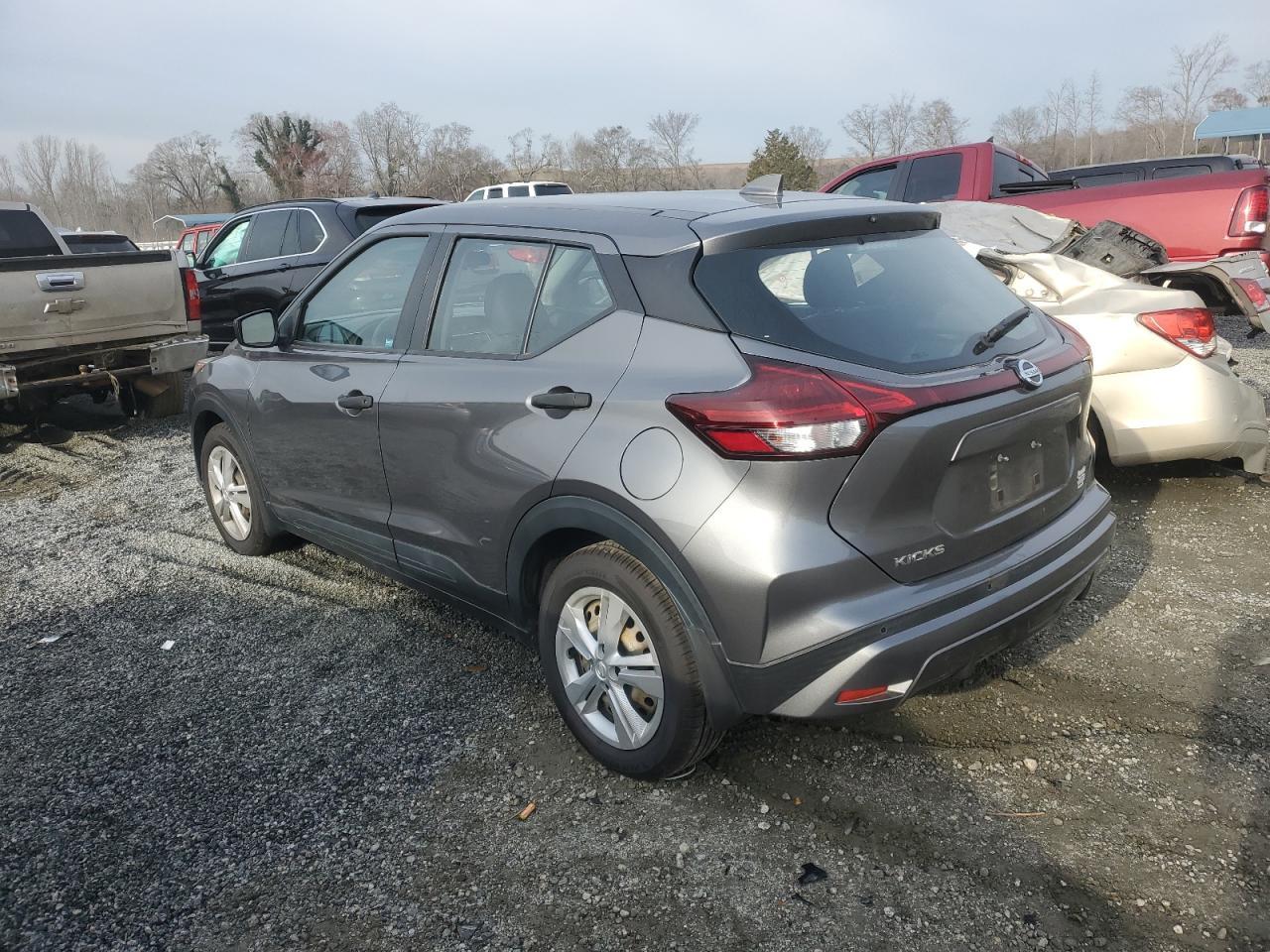 2021 Nissan Kicks S - Фото 2