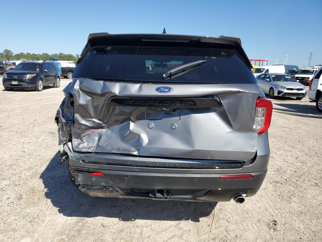 2023 Ford Explorer St-Line - Фото 6