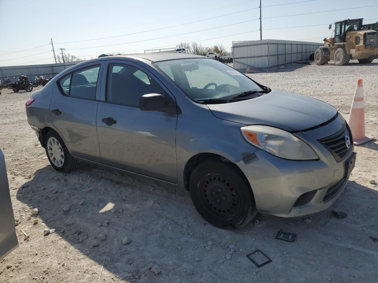 2012 Nissan Versa S - Фото 4