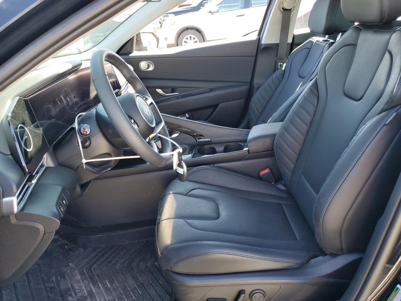 2025 Hyundai Elantra Limited - Фото 7