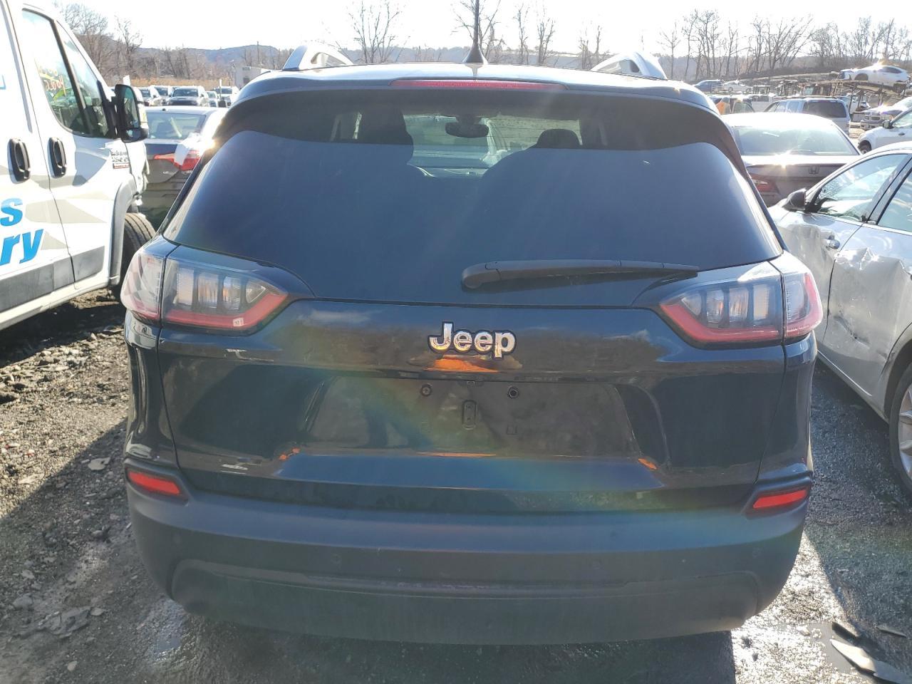 2019 Jeep Cherokee Latitude Plus - Фото 6