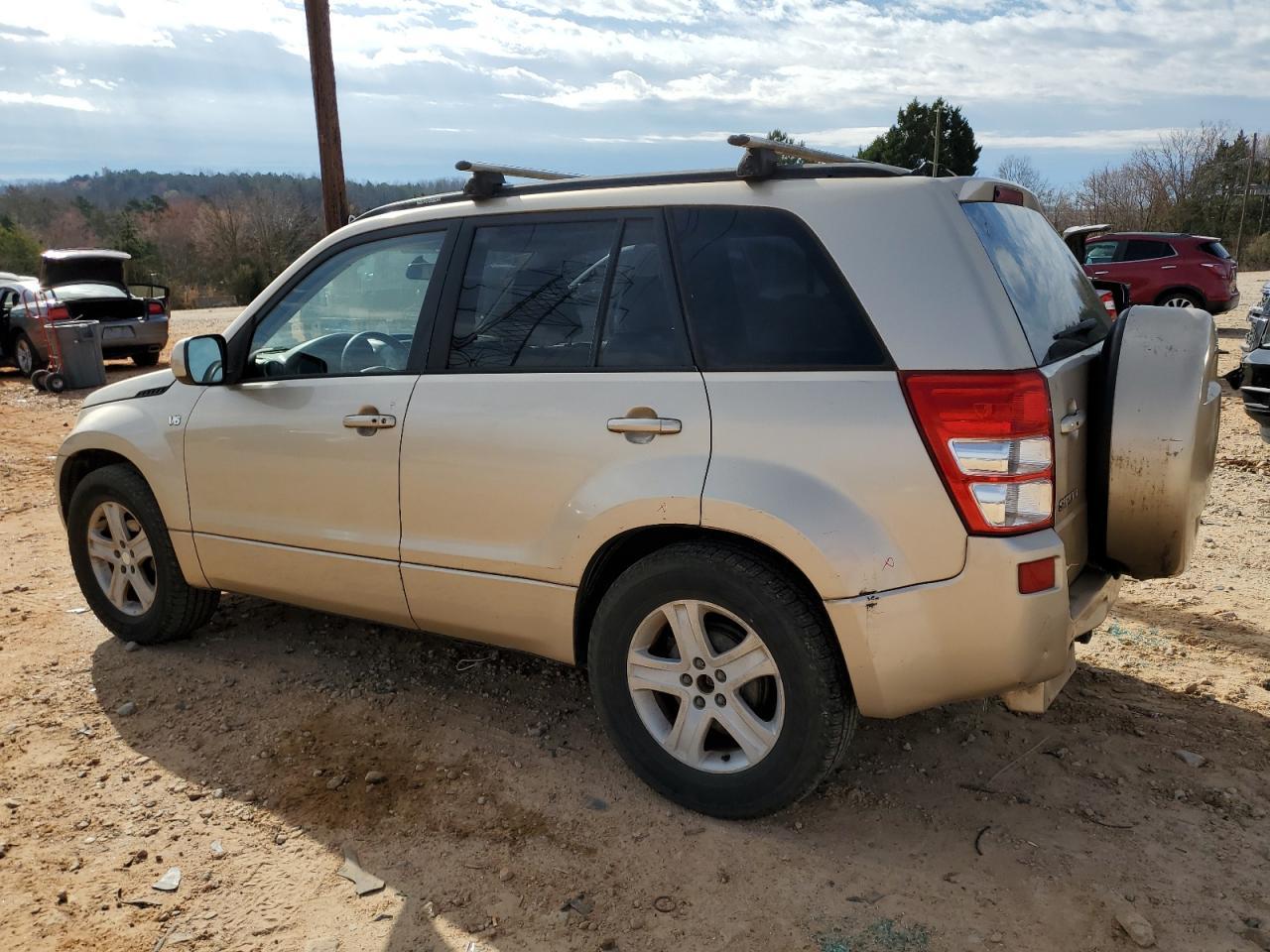 2006 Suzuki Grand Vitara Luxury - Image 2