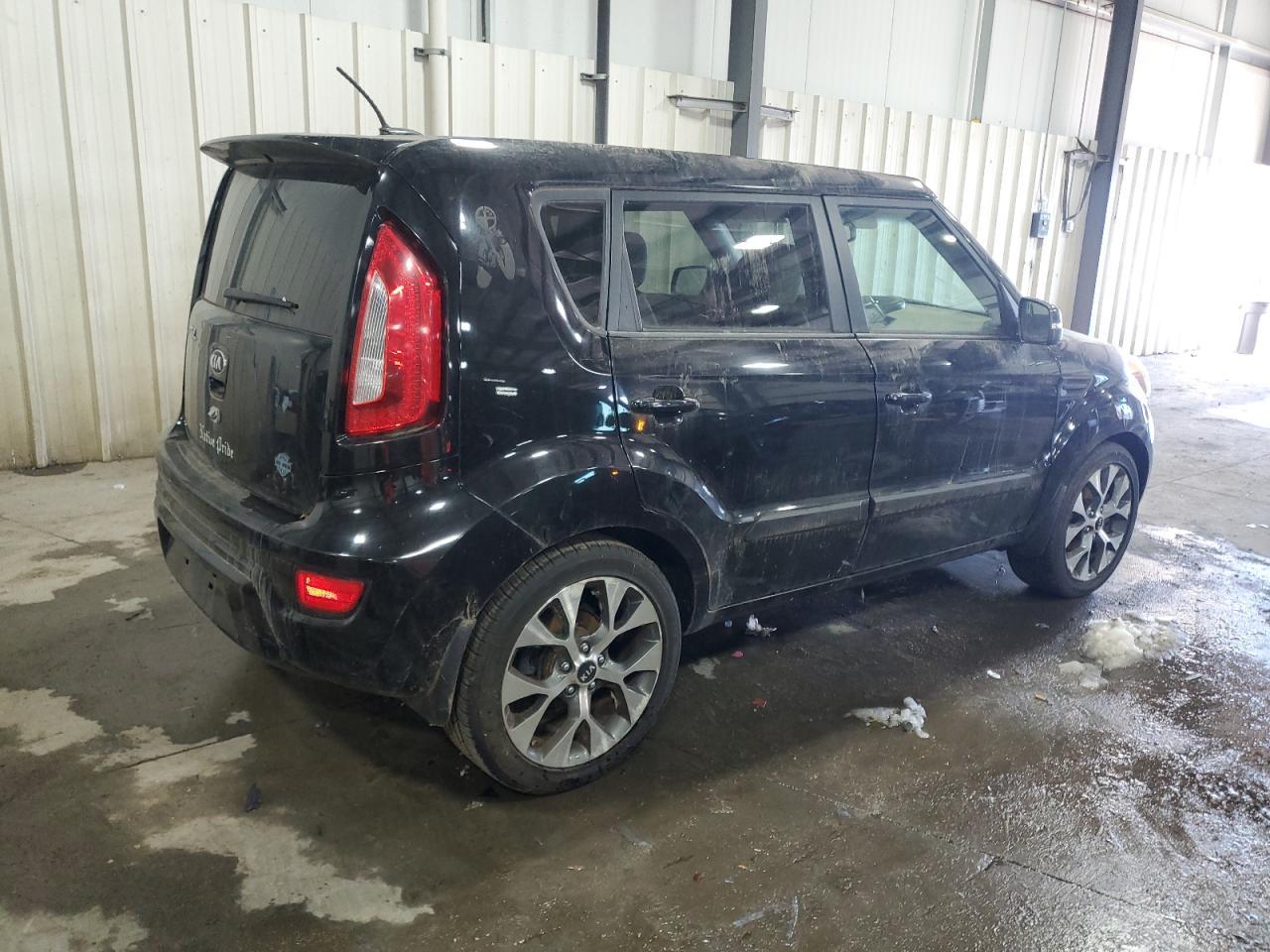 2013 Kia Soul + - Image 3