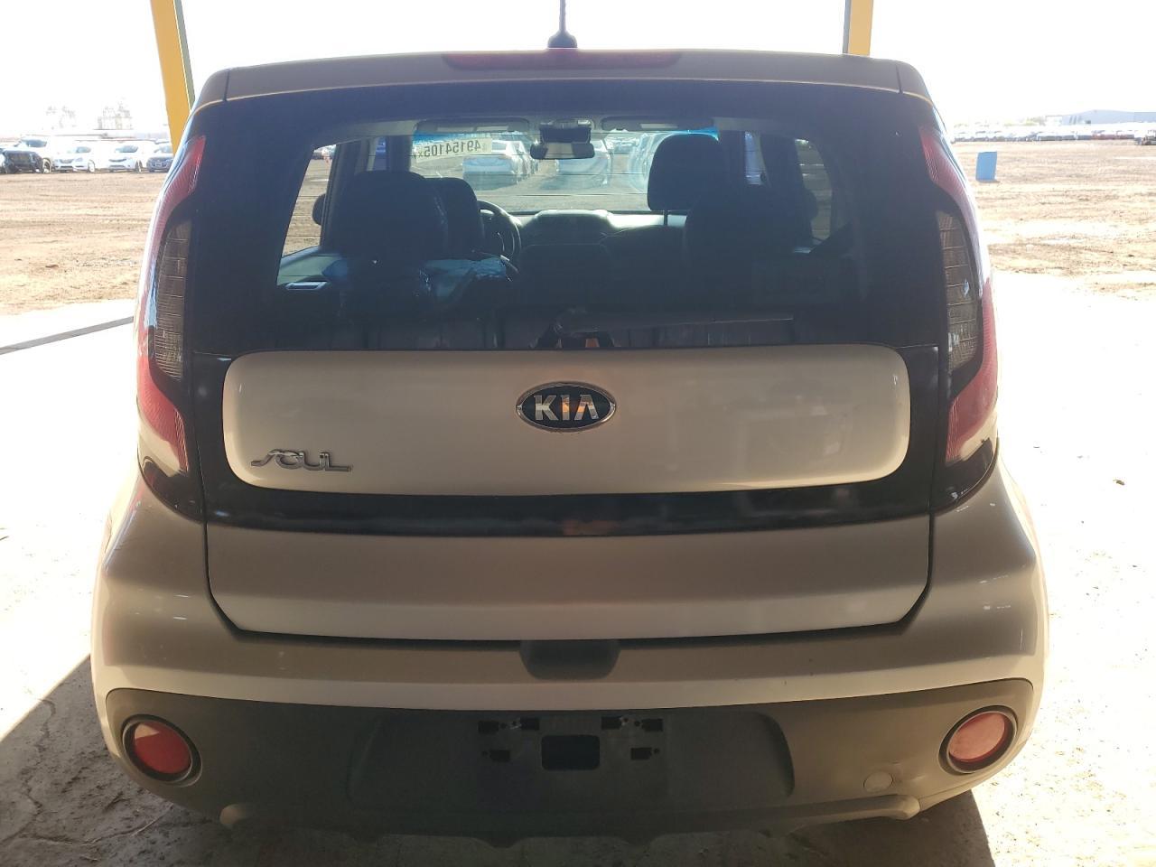 2017 Kia Soul - Image 6
