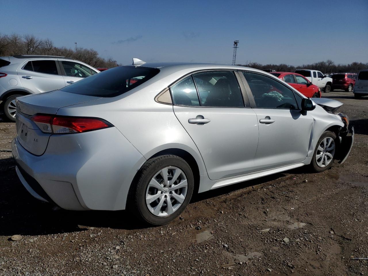2021 Toyota Corolla Le - Image 3