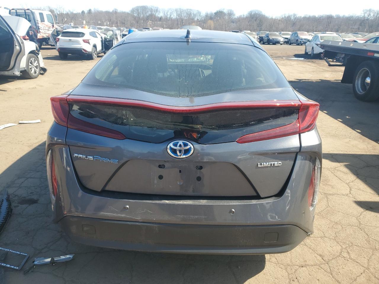 2021 Toyota Prius Prime Le - Фото 6