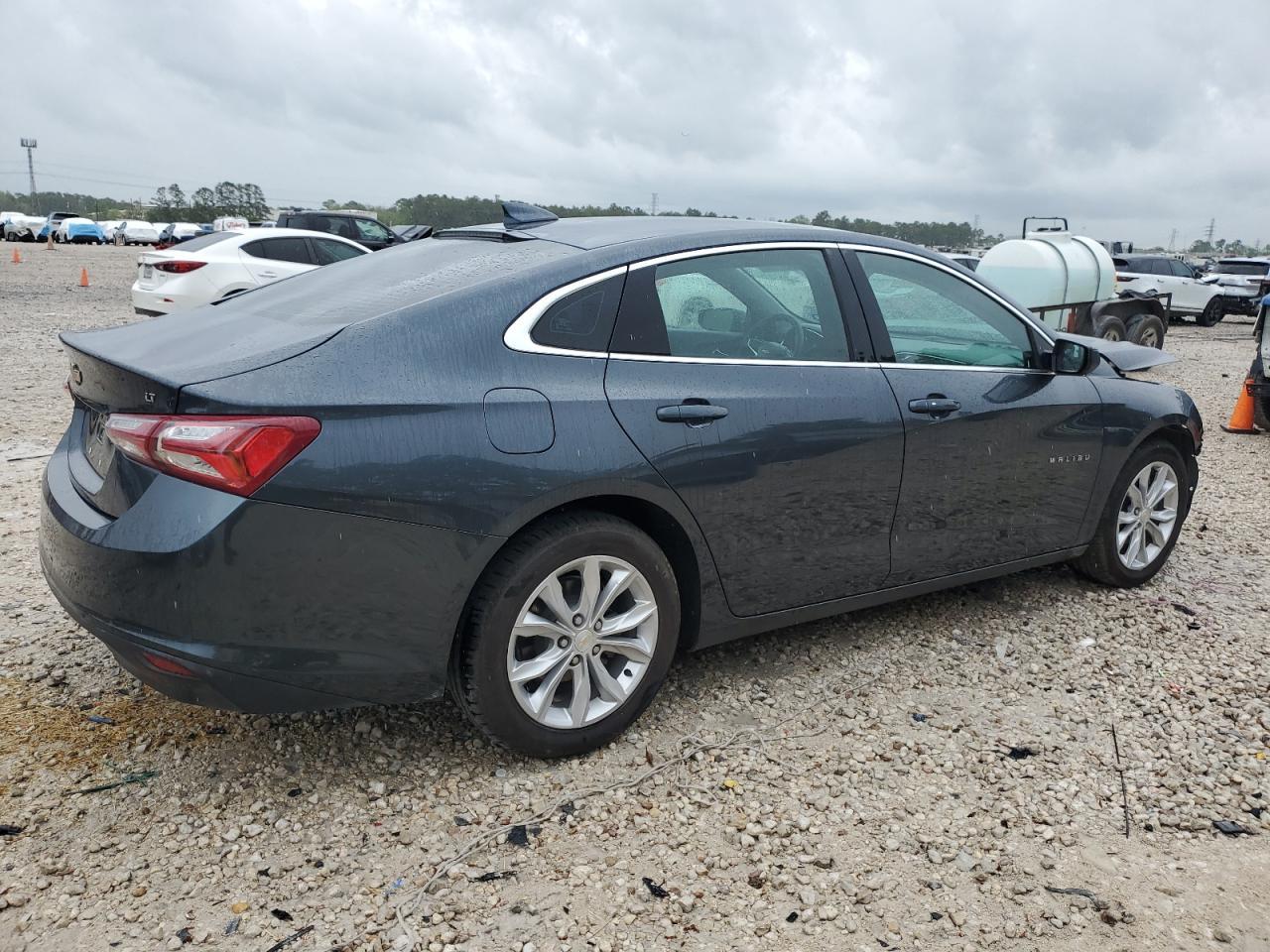 2021 Chevrolet Malibu Lt - Фото 3