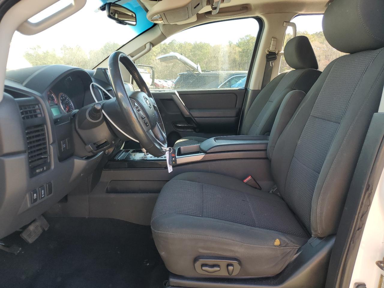 2014 Nissan Titan S - Image 7