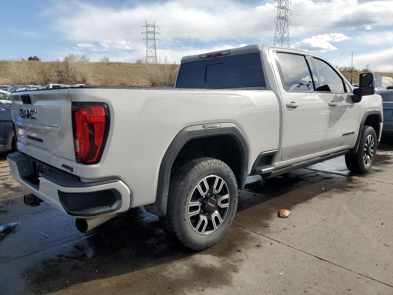 2022 GMC Sierra K3500 At4 - Фото 3