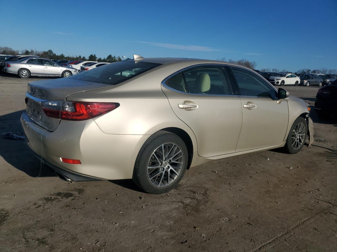 2016 Lexus Es 350 - Фото 3