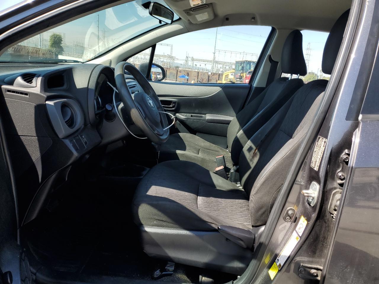 2014 Toyota Yaris - Image 7