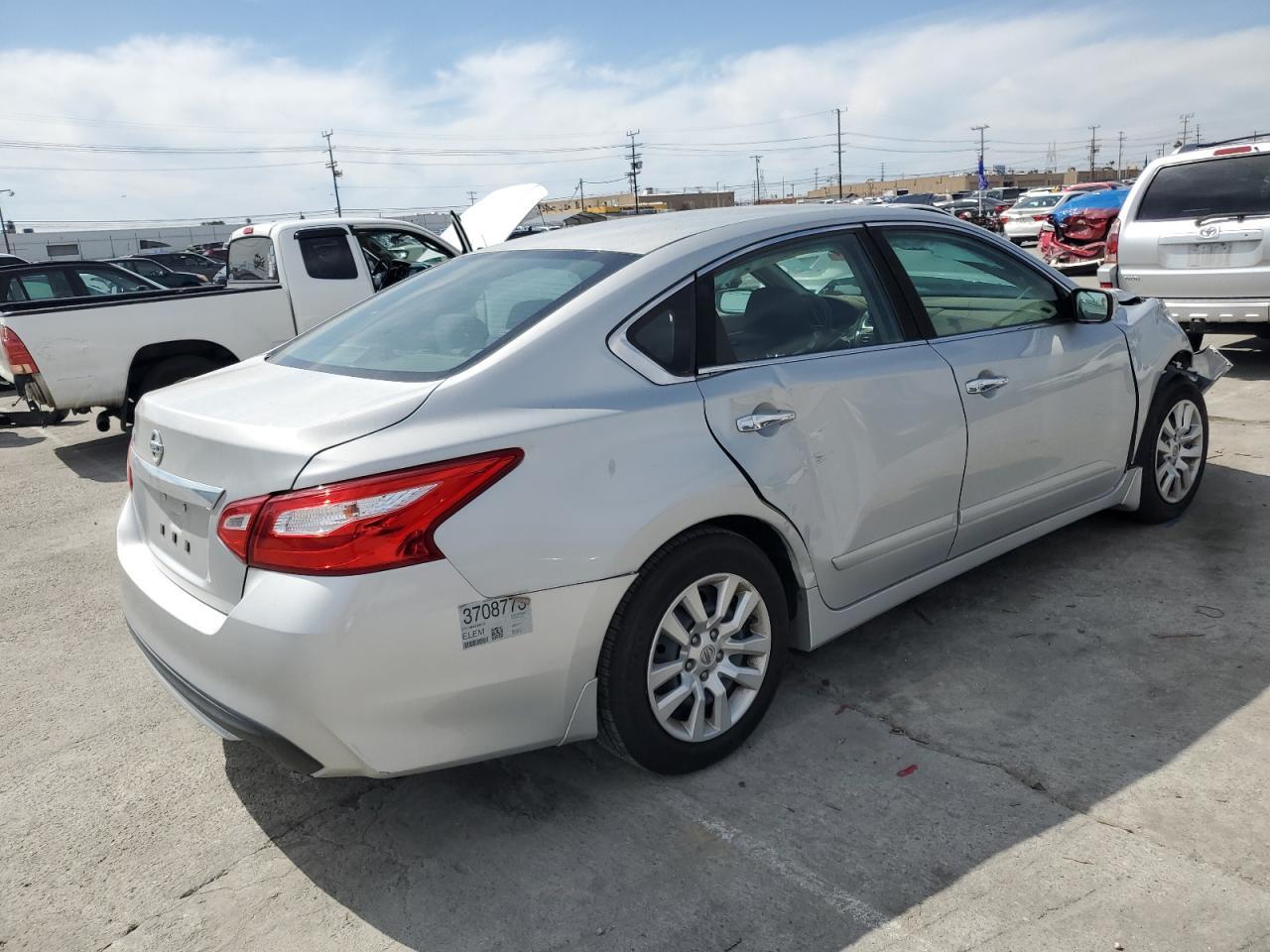 2017 Nissan Altima 2.5 - Фото 3