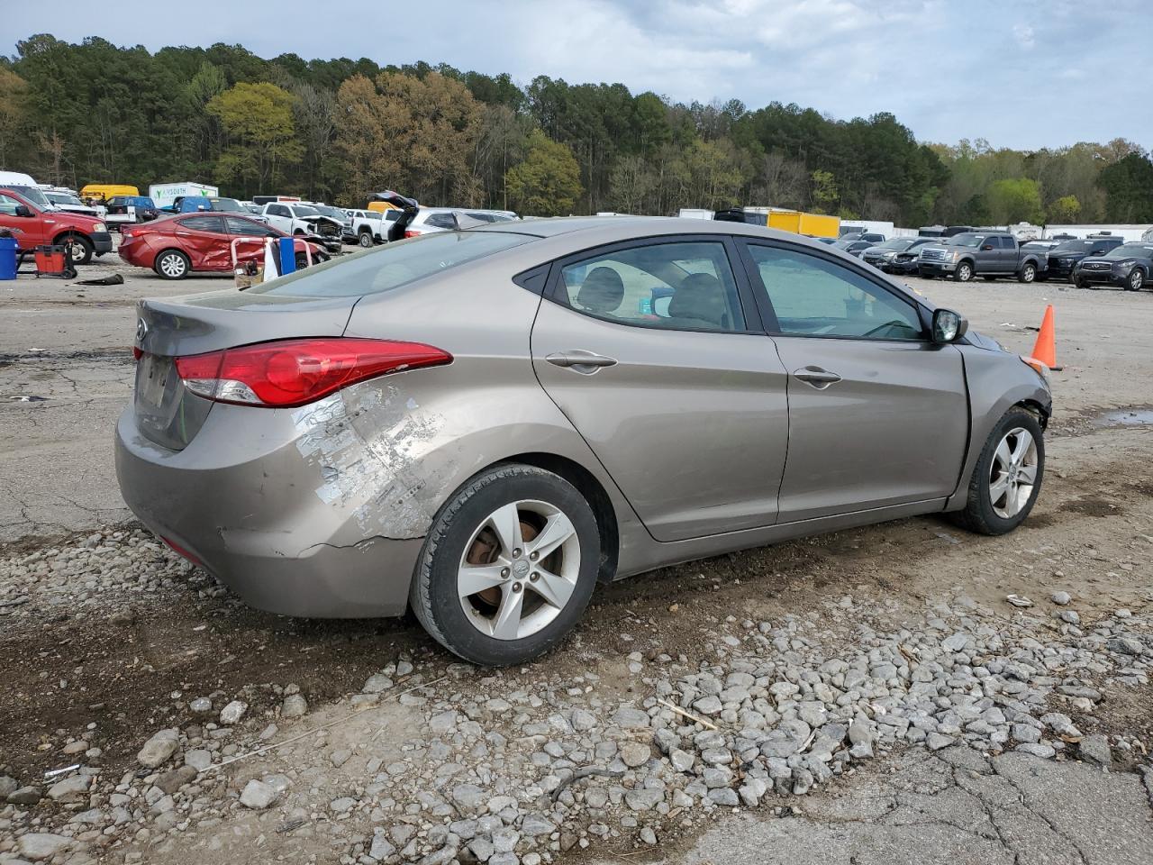 2013 Hyundai Elantra Gls - Фото 3