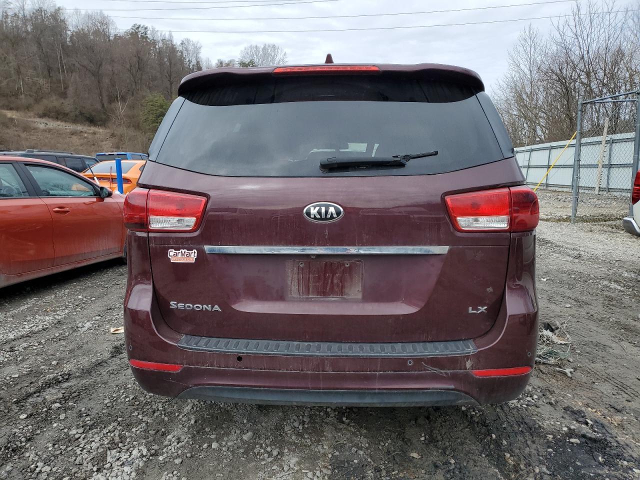 2017 Kia Sedona Lx - Image 6