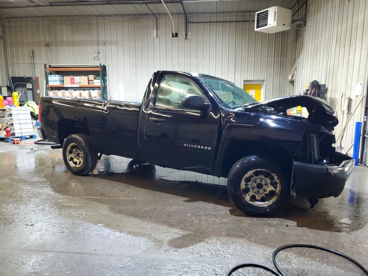 2011 Chevrolet Silverado C1500 - Image 4