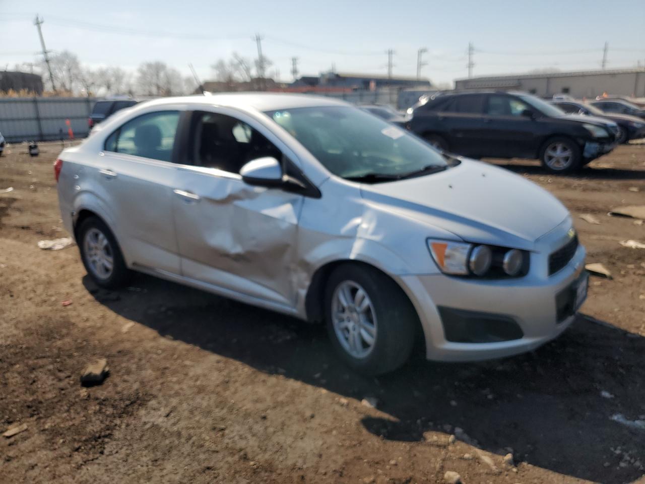 2012 Chevrolet Sonic Lt - Фото 4