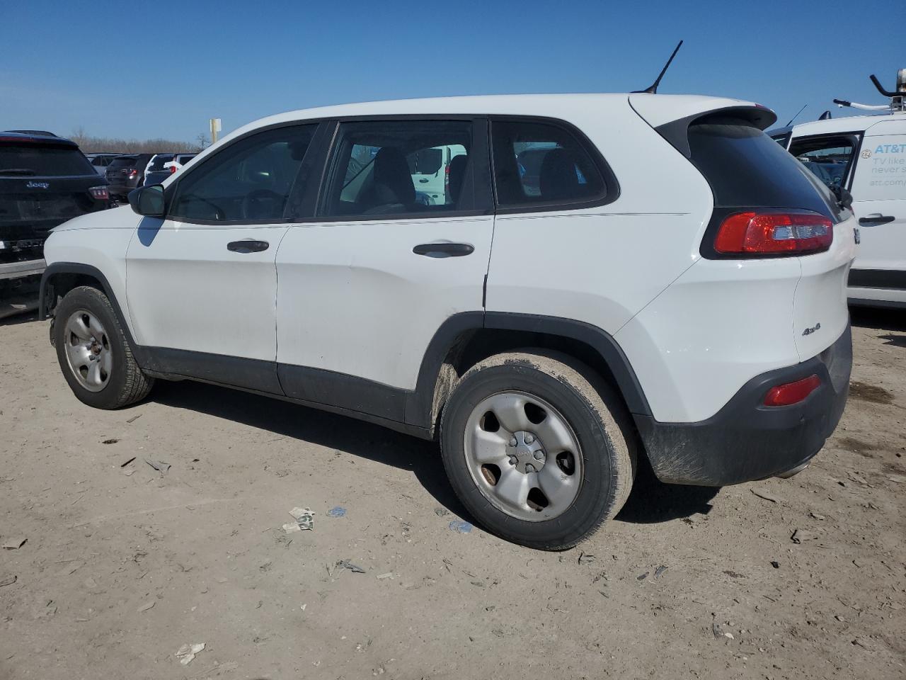 2014 Jeep Cherokee Sport - Фото 2