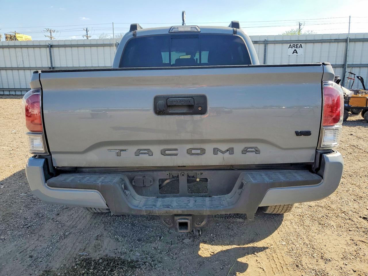 2019 Toyota Tacoma Double Cab - Image 6