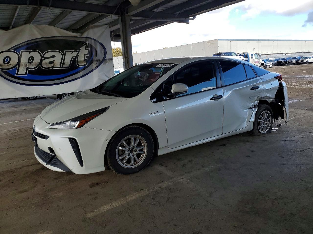 2019 Toyota Prius Le