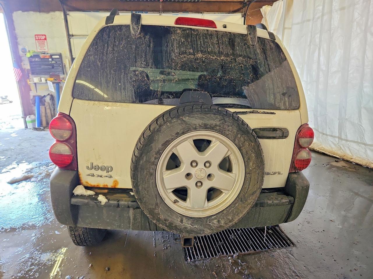 2006 Jeep Liberty Sport - Фото 6