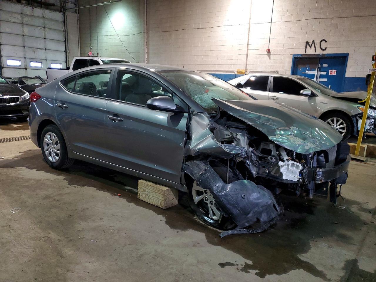2017 Hyundai Elantra Se - Фото 4