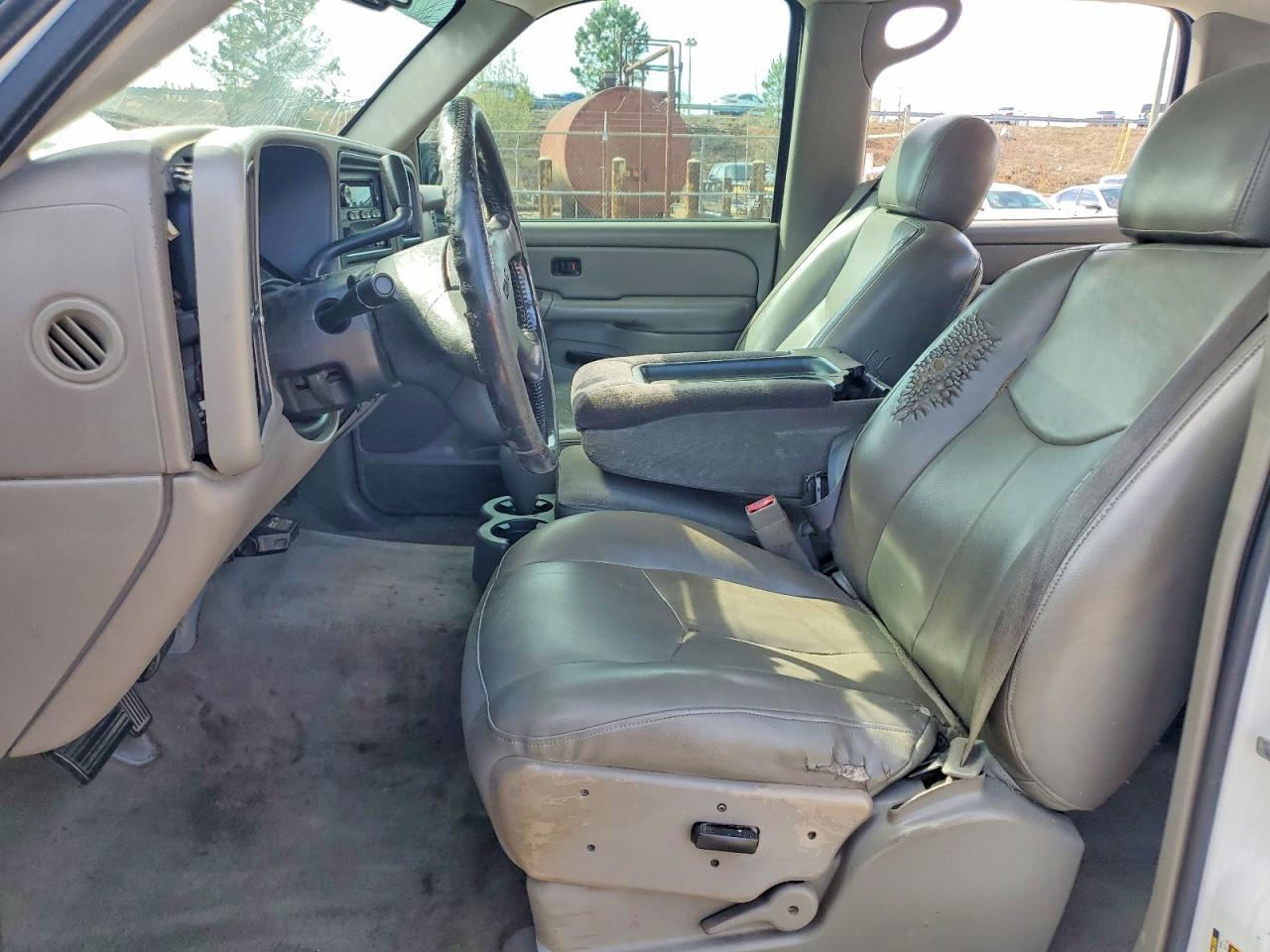 2004 GMC Sierra C2500 Heavy Duty - Фото 7