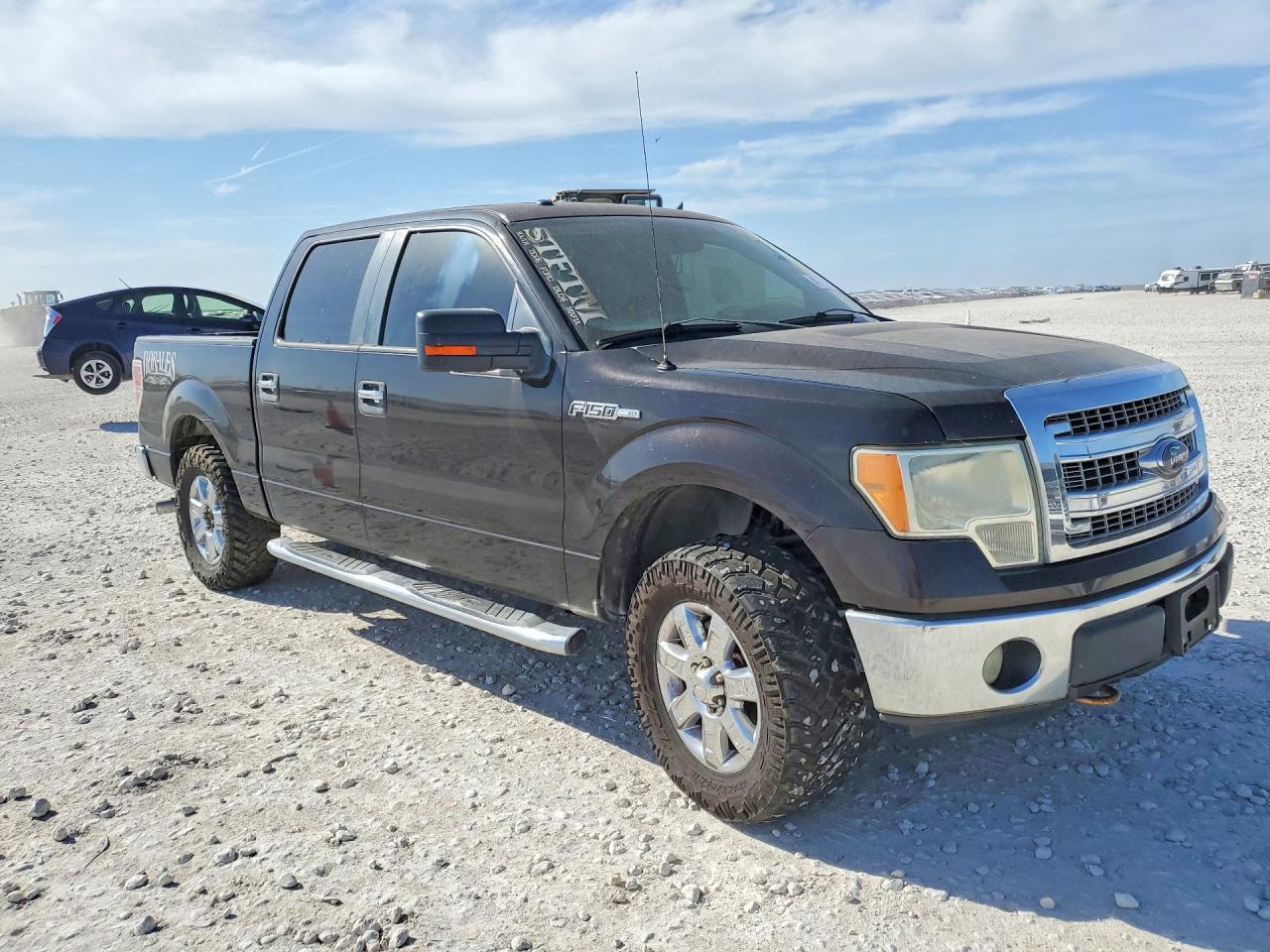 2013 Ford F150 Supercrew - Image 4