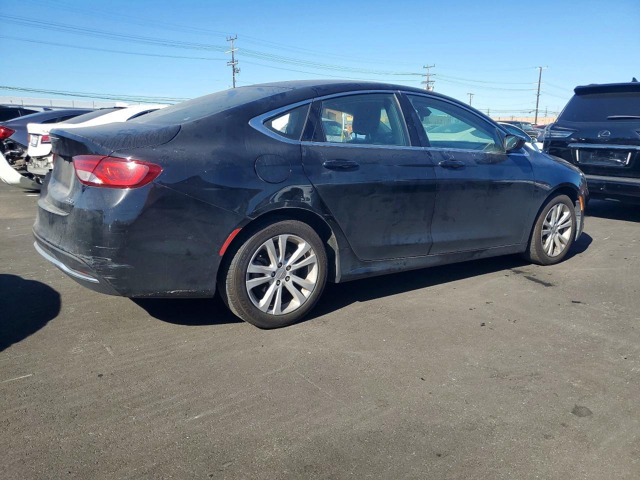 2016 Chrysler 200 Limited - Image 3