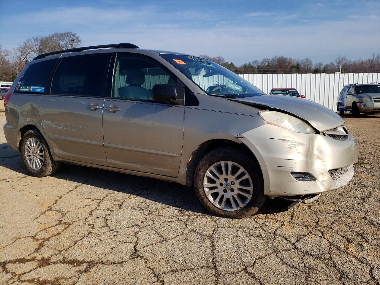 2008 Toyota Sienna Le 7-Passenger - Фото 4