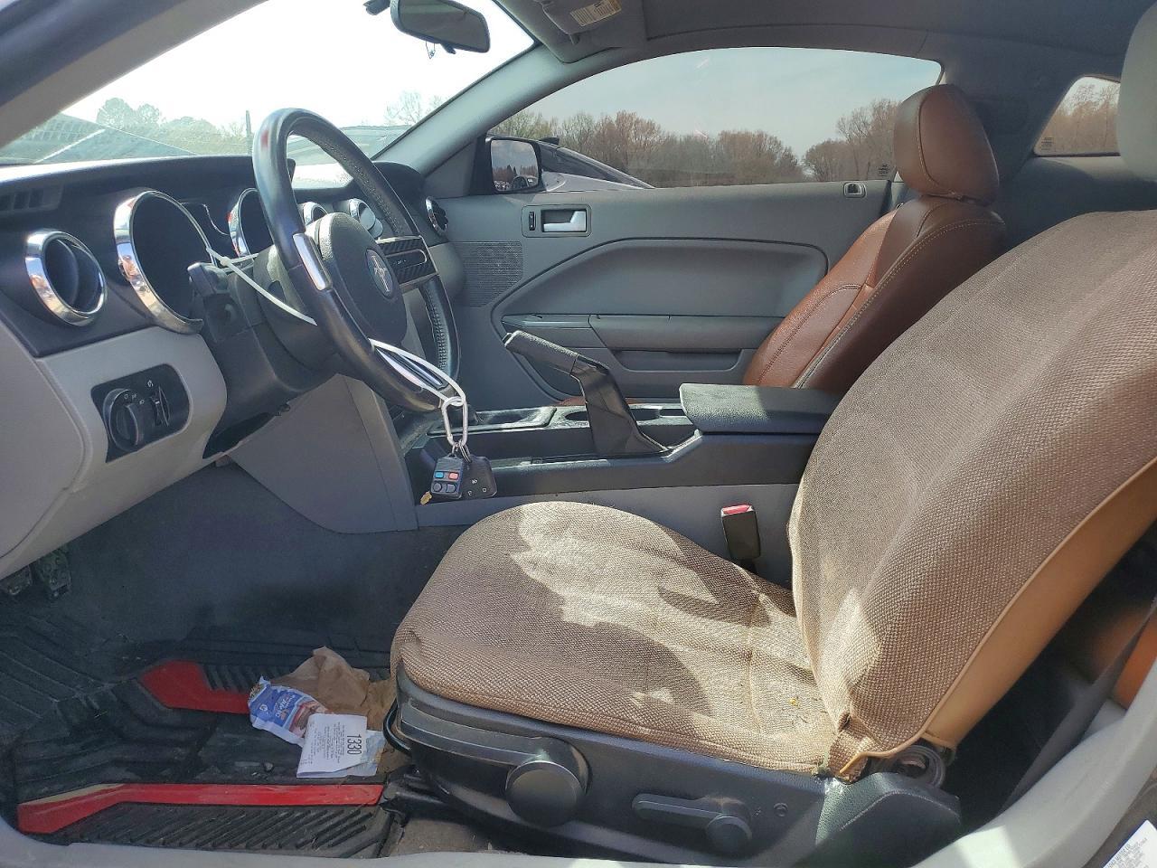 2008 Ford Mustang - Image 7